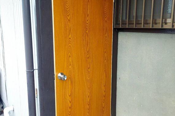 新しい扉へ交換after