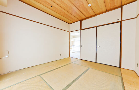 瀬戸市で日本伝統建具・襖の新調を請け負っています | 襖や畳・網戸の張り替えや新調を請け負う金沢屋 瀬戸店
