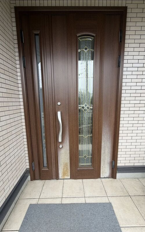 玄関ドア リペア塗装before
