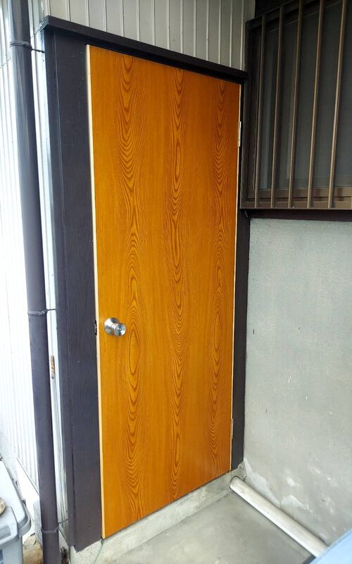 新しい扉へ交換after